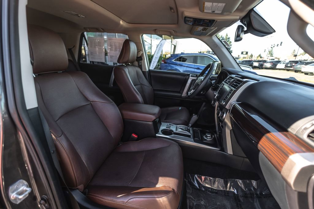 Used 2021 Toyota 4Runner Limited image 30