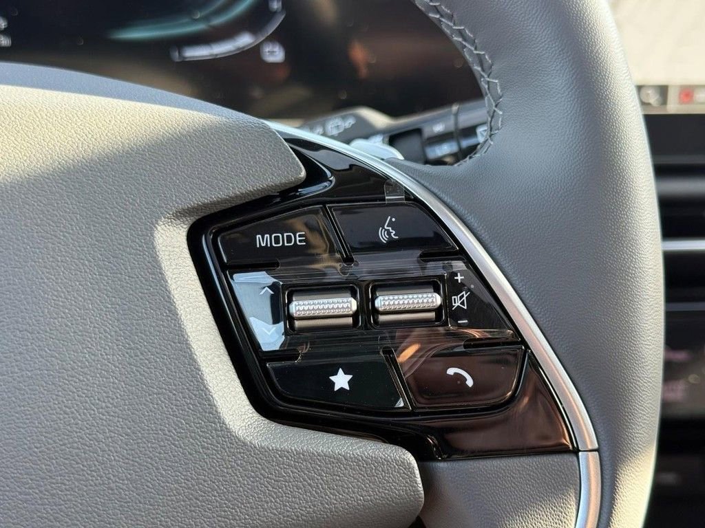 New 2026 Kia Niro SX image 10