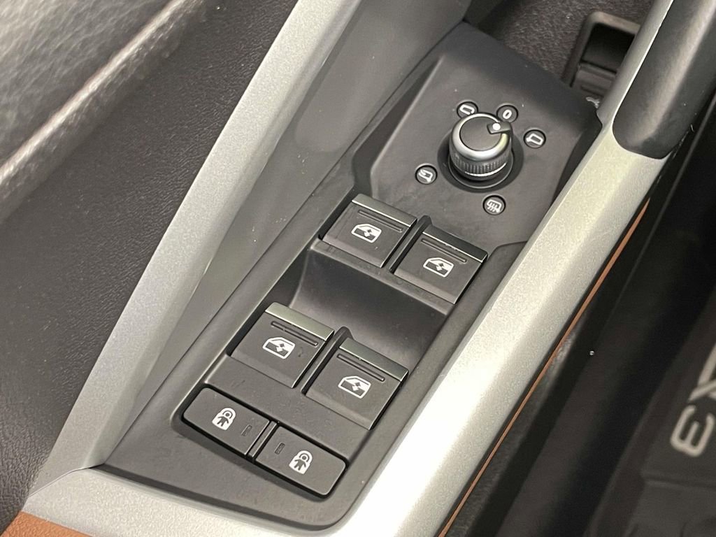 Used 2021 Audi Q3 2.0T Premium Plus image 35