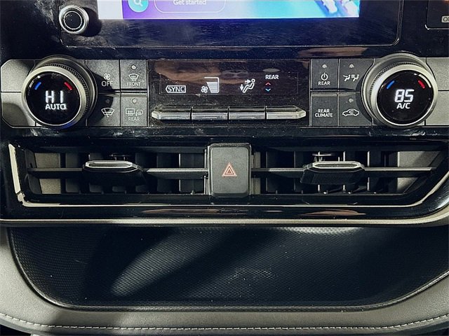 Used 2023 Toyota Highlander LE image 16