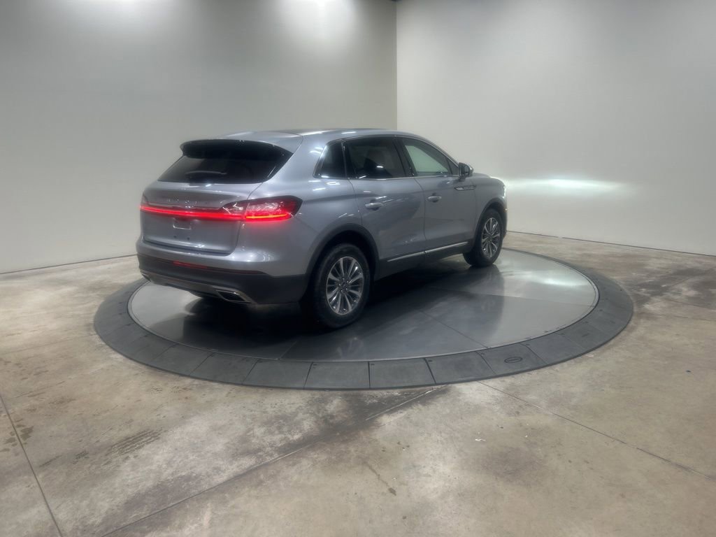 Certified 2022 Lincoln Nautilus Reserve image 6