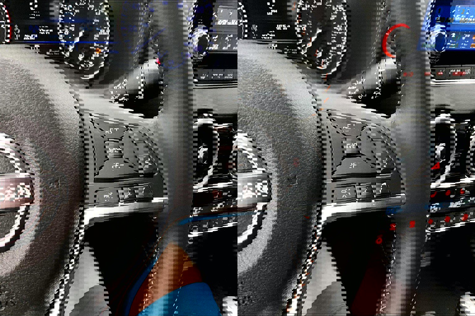 New 2025 Nissan Sentra SR w/ SR Premium Package image 45