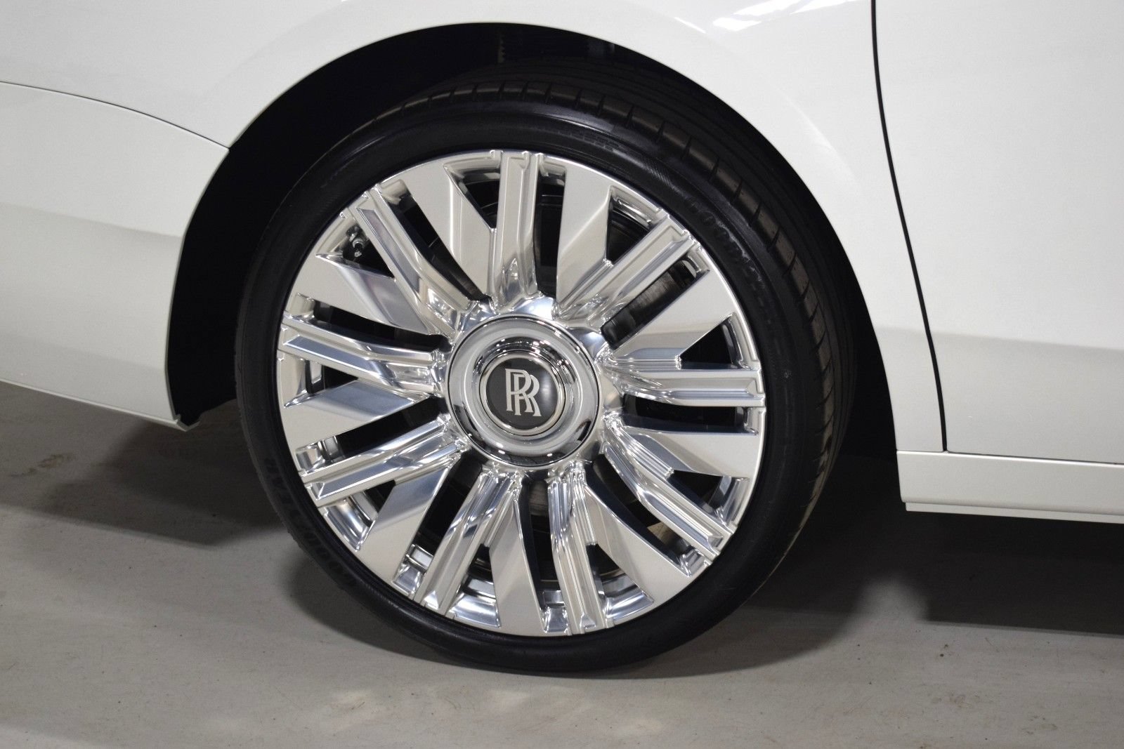 New 2026 Rolls-Royce Ghost Extended Wheelbase AWD/4WD image 14