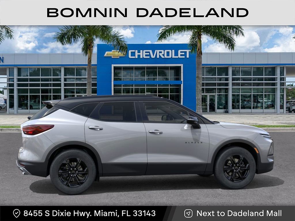 New 2025 Chevrolet Blazer LT w/ Midnight/Sport Edition image 7