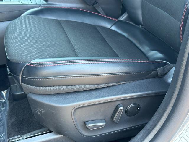 Used 2025 Ford Escape ST-Line AWD/4WD image 25