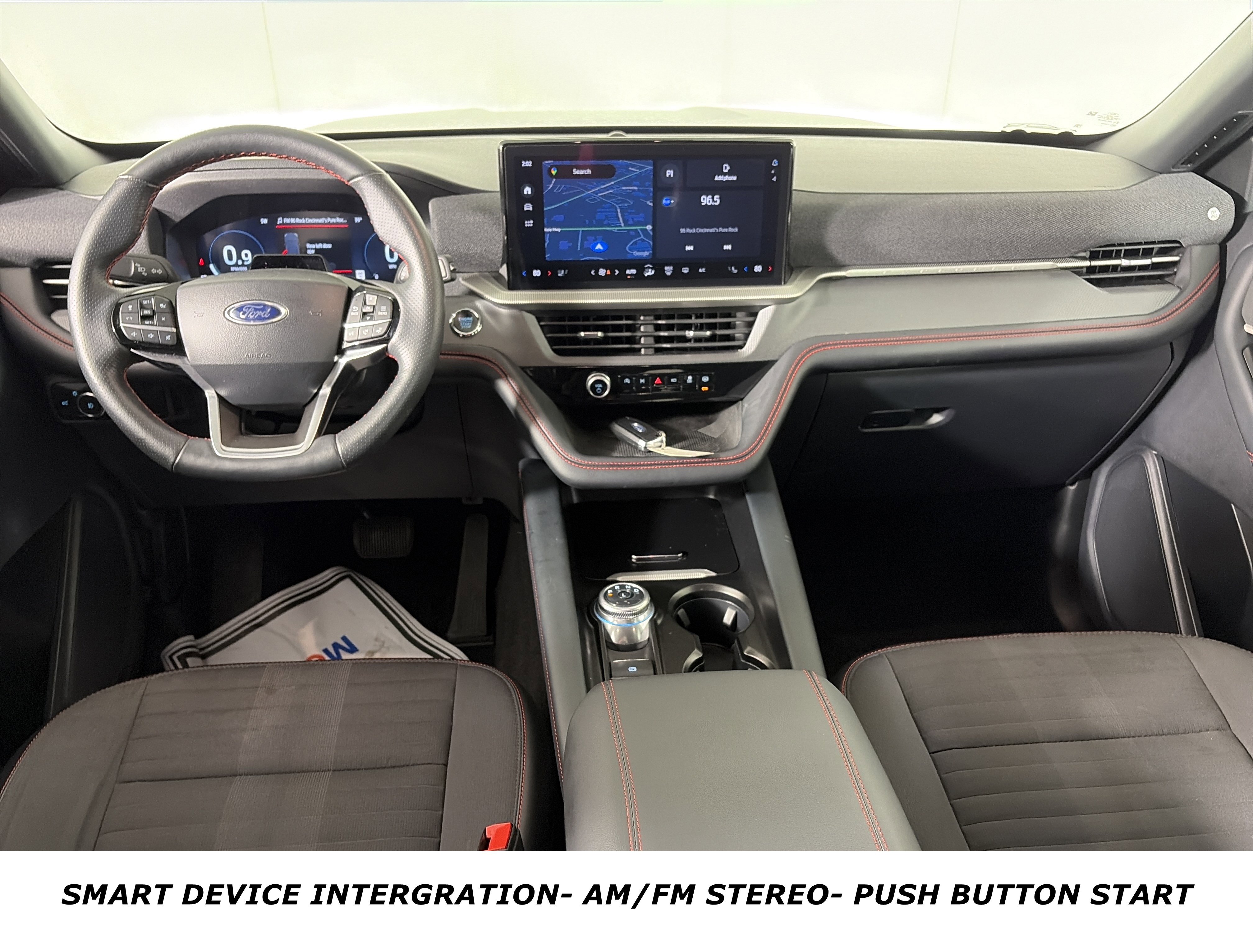 Used 2025 Ford Explorer ST-Line w/ ST-Line Street Pack image 4