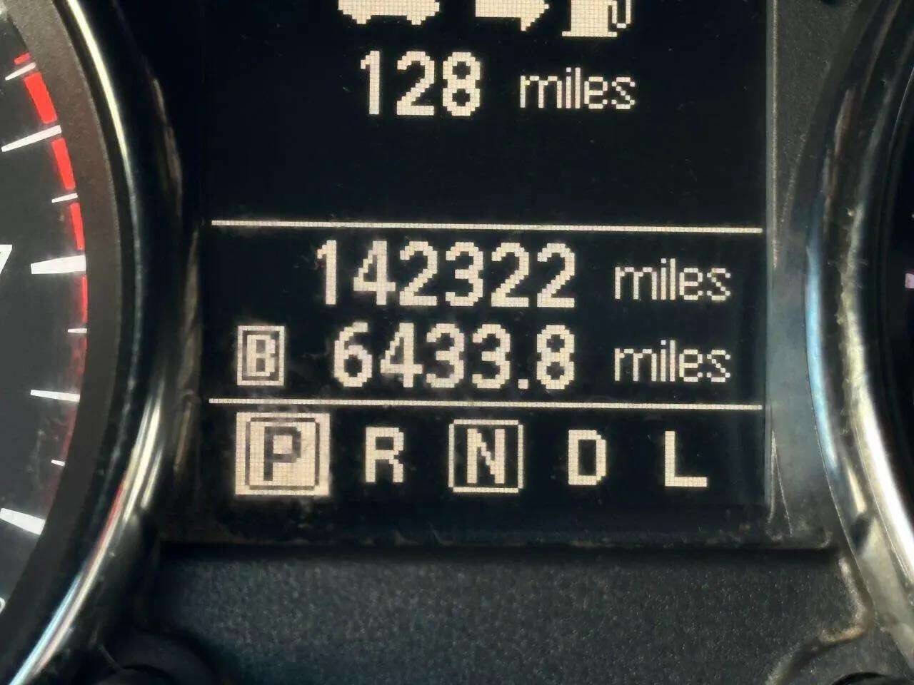 Used 2015 Nissan Rogue S w/ Convenience Package image 43