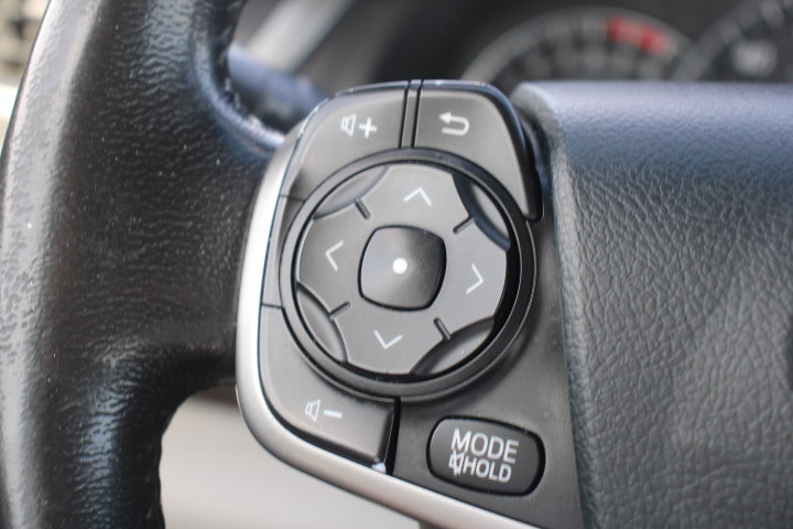 Used 2012 Toyota Camry XLE w/ Convenience Pkg FWD image 22