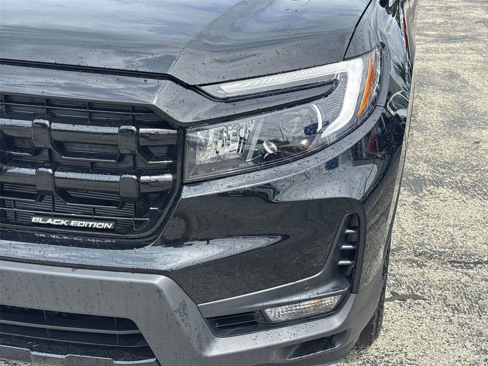 Used 2026 Honda Ridgeline Black Edition image 9