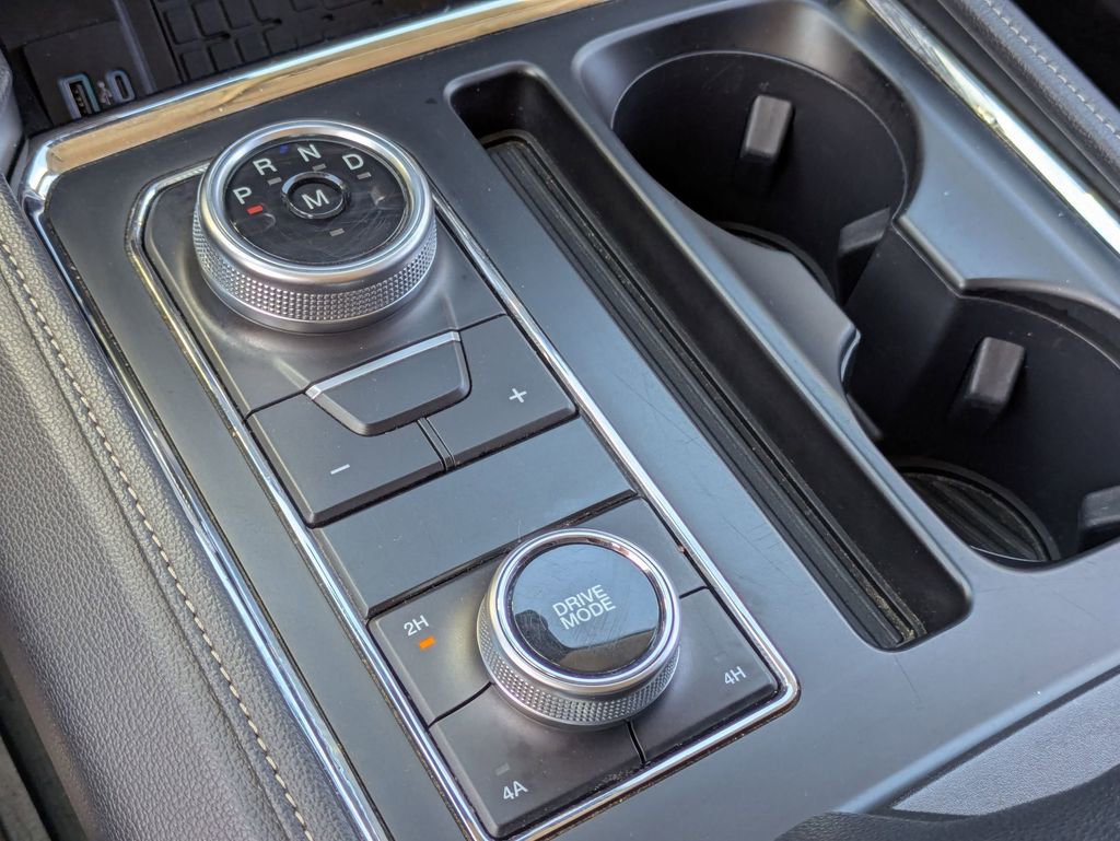 Used 2024 Ford Expedition Max XLT image 22