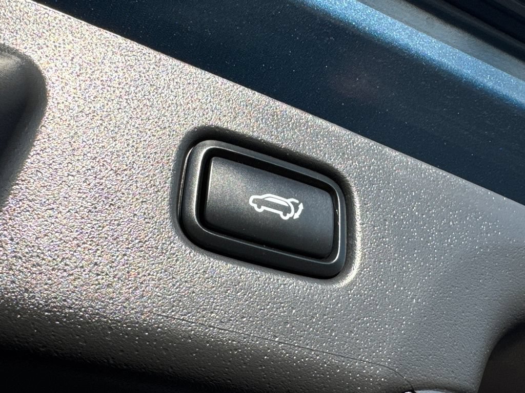 Used 2023 Kia Niro Wind FWD image 12