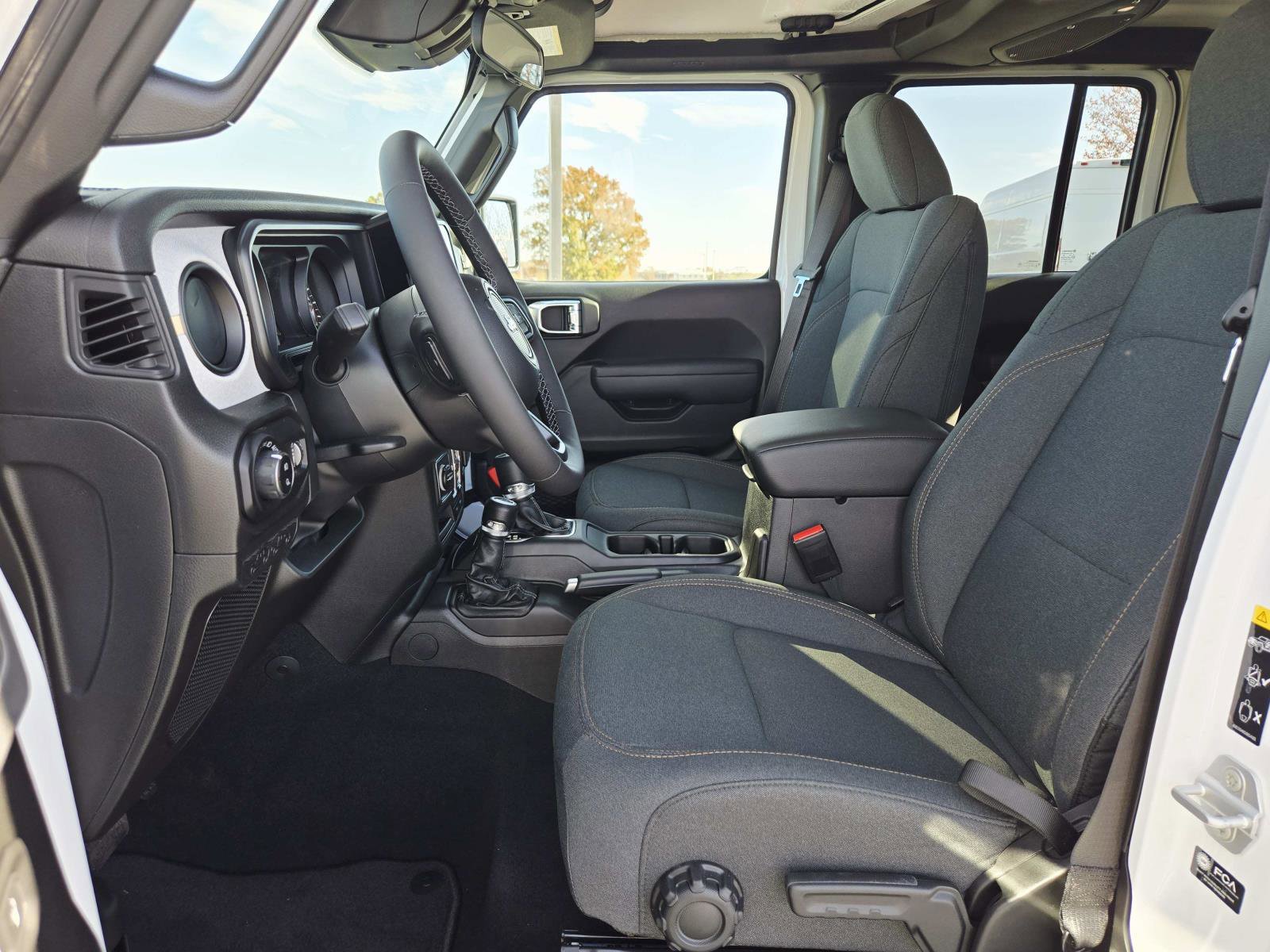 New 2026 Jeep Gladiator Sport AWD/4WD image 11