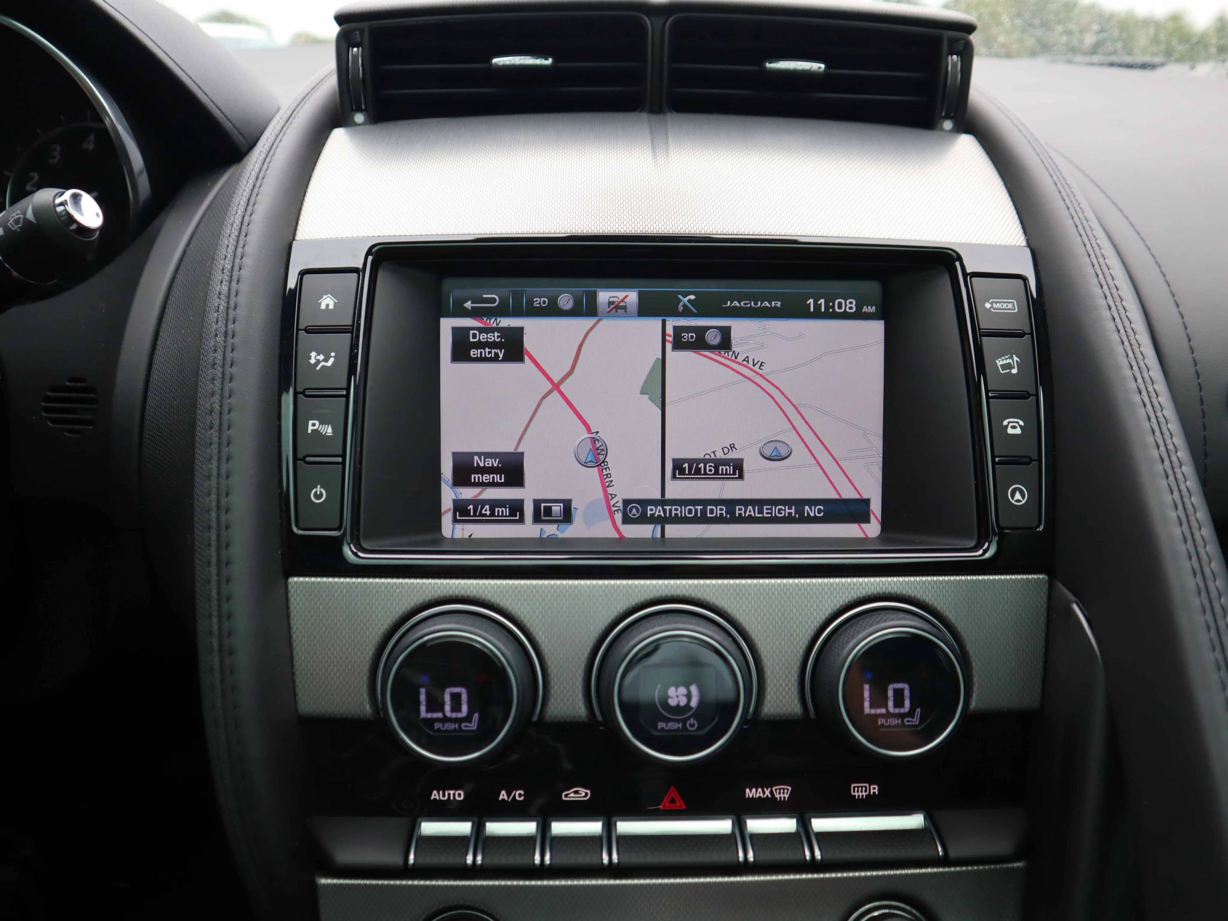 Used 2016 Jaguar F-TYPE Coupe image 20