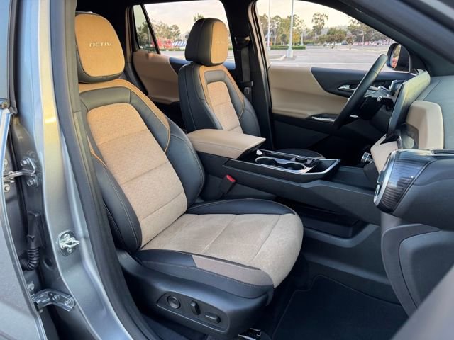 Used 2025 Chevrolet Equinox ACTIV w/ Safety and Technology Package image 23