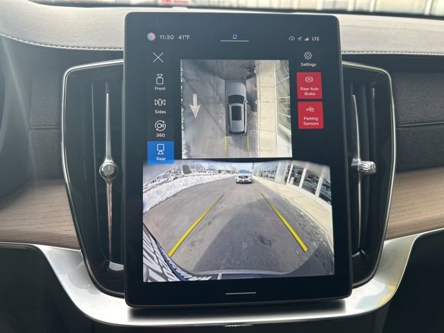 Certified 2025 Volvo XC90 B6 Plus image 23