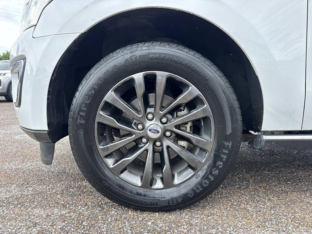 Used 2020 Ford Expedition Max Limited RWD image 4