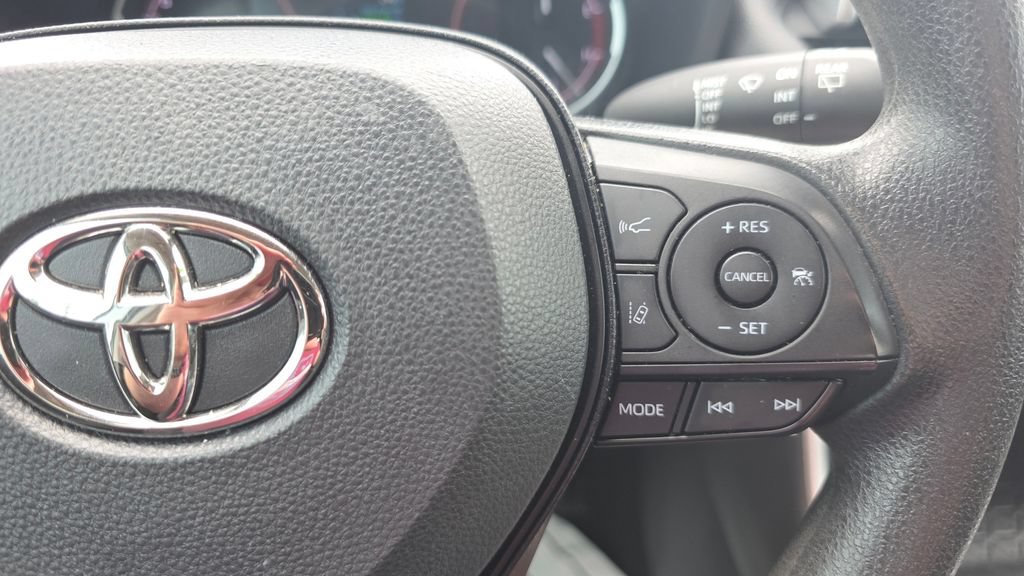 Used 2023 Toyota RAV4 LE FWD image 26