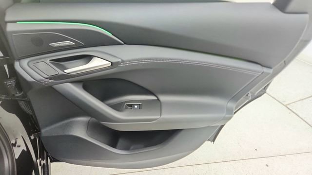 Used 2025 Audi A6 e-tron Prestige w/ Black Warm Weather Package image 28