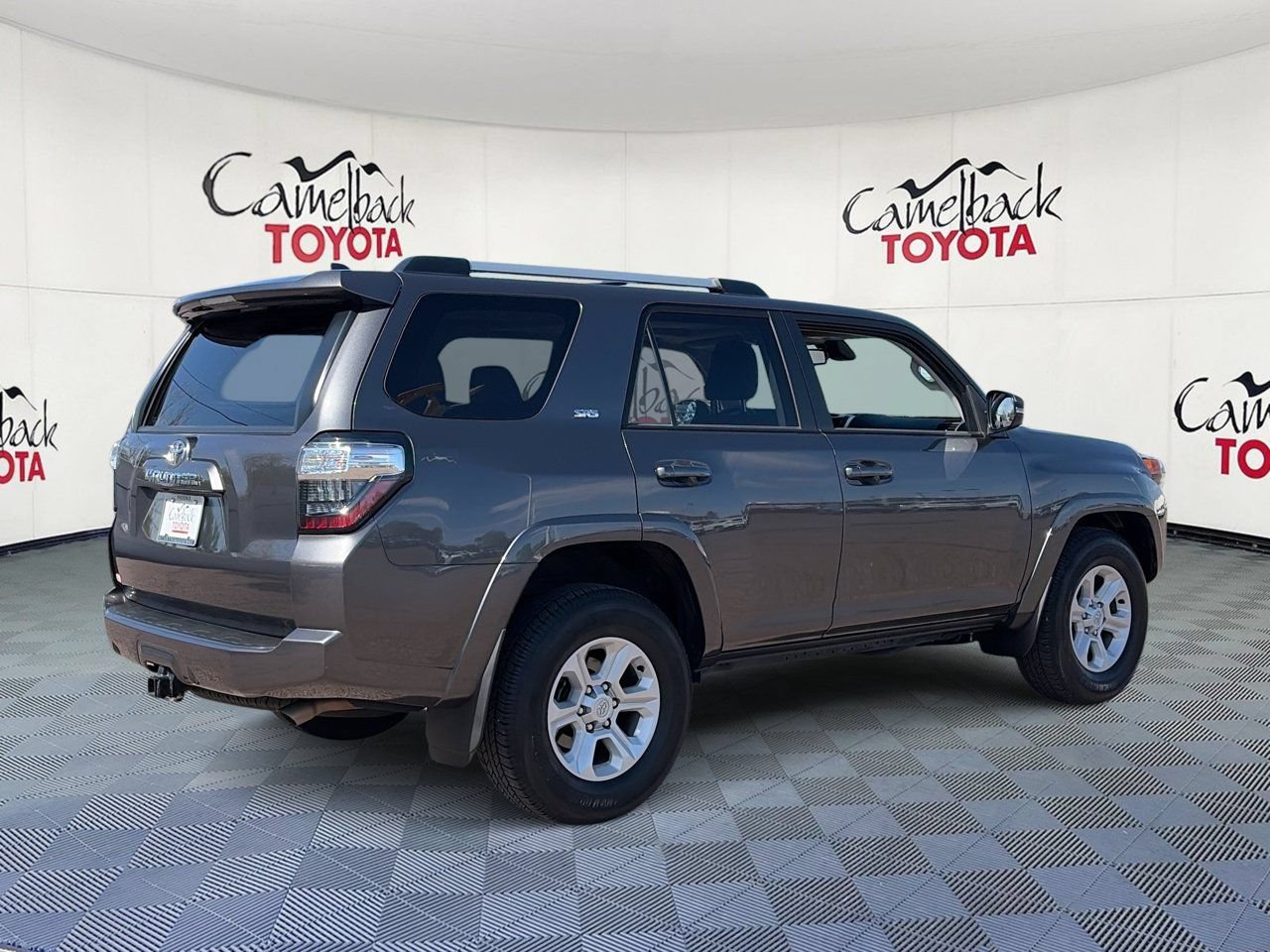 Used 2023 Toyota 4Runner SR5 Premium w/ Moonroof Package RWD image 8