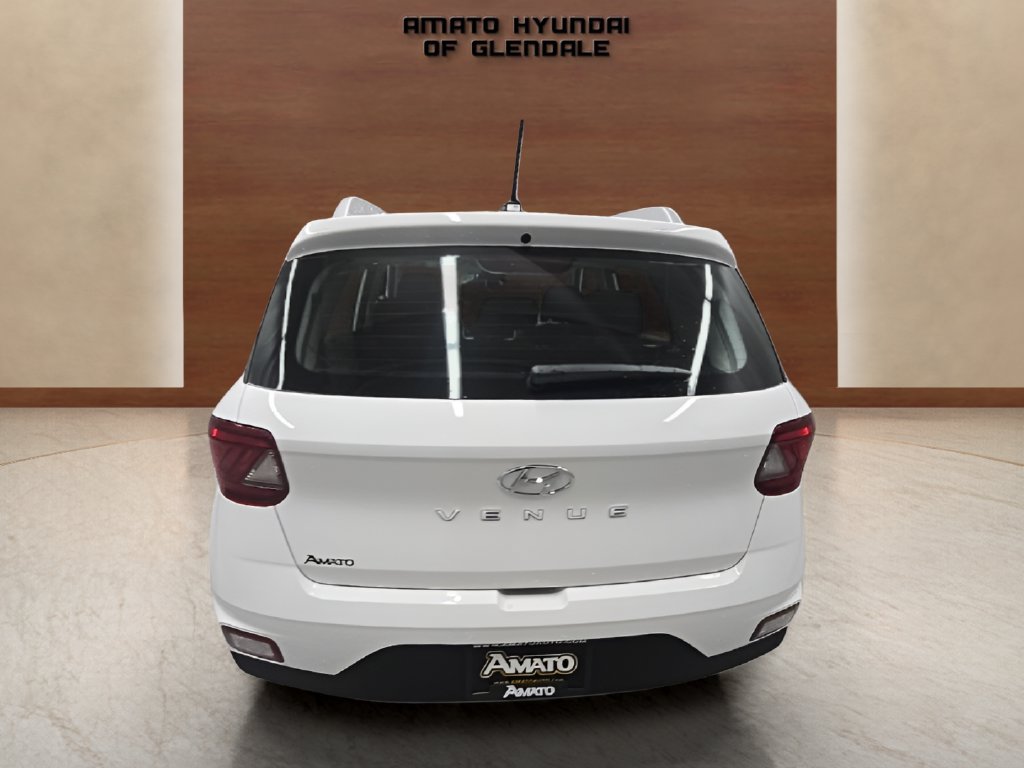 New 2026 Hyundai Venue SEL FWD image 5