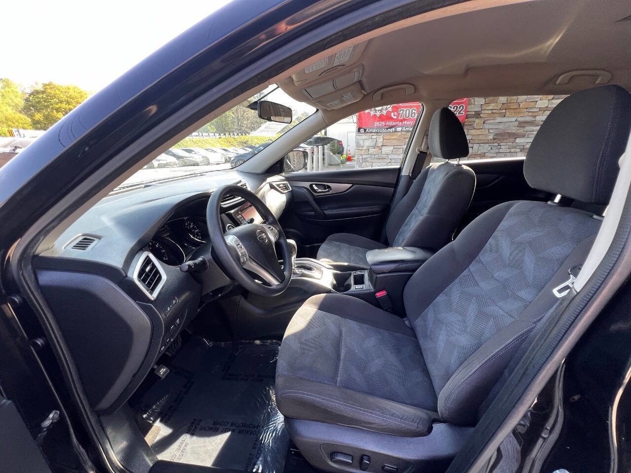 Used 2016 Nissan Rogue SV w/ SV Premium Package image 15