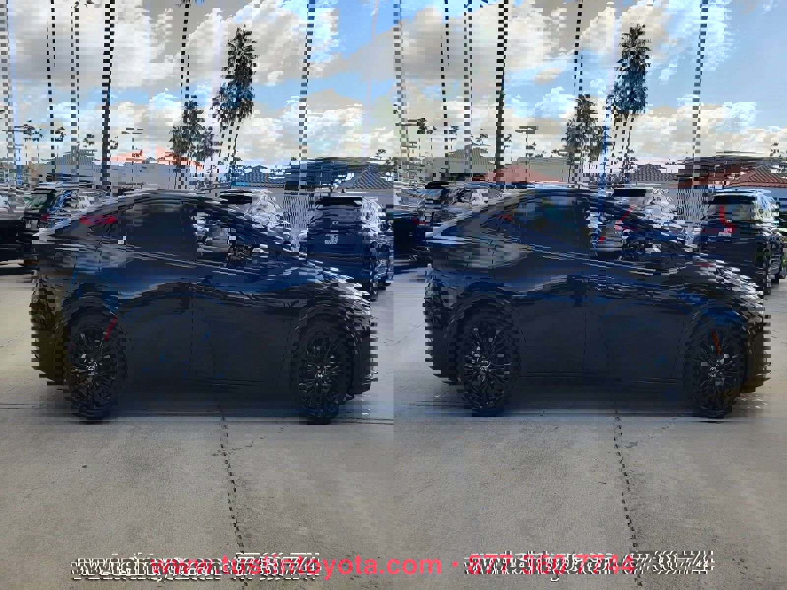 Used 2026 Toyota Prius Plug-In Hybrid FWD image 3