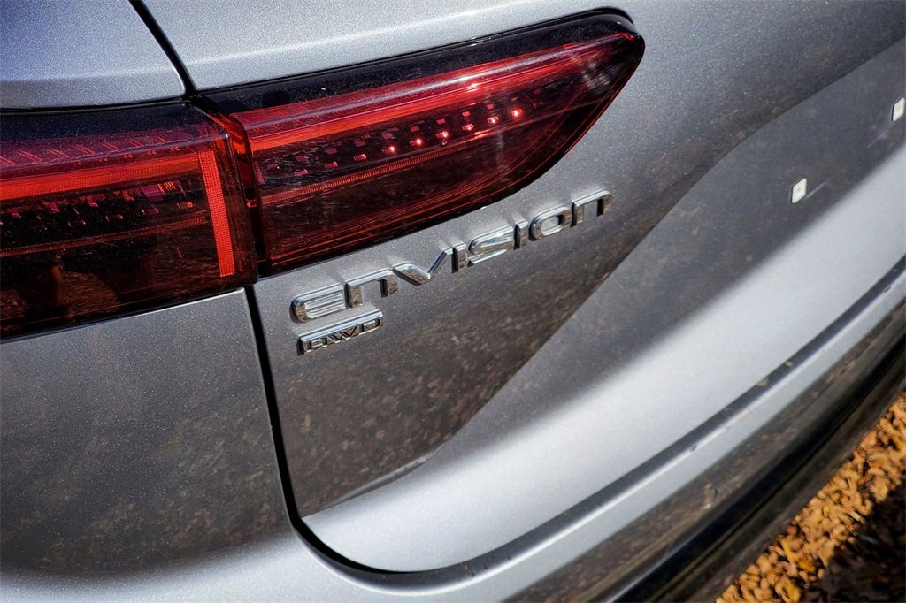 Used 2024 Buick Envision Sport Touring image 8