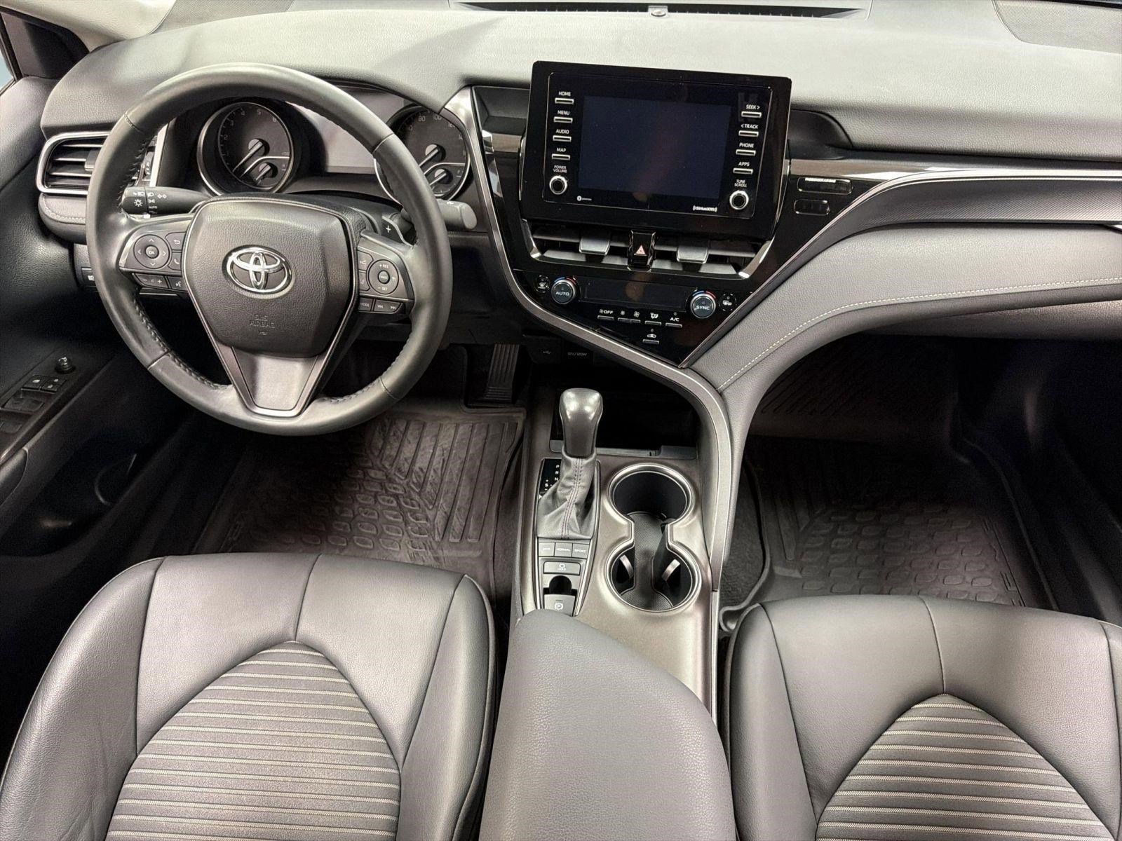 Used 2024 Toyota Camry SE AWD/4WD image 25