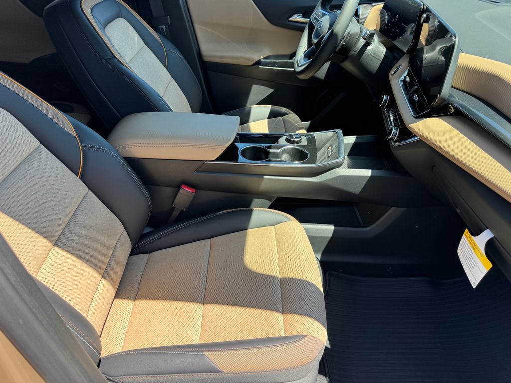 New 2027 Chevrolet Equinox ACTIV w/ Safety and Technology Package AWD/4WD image 8