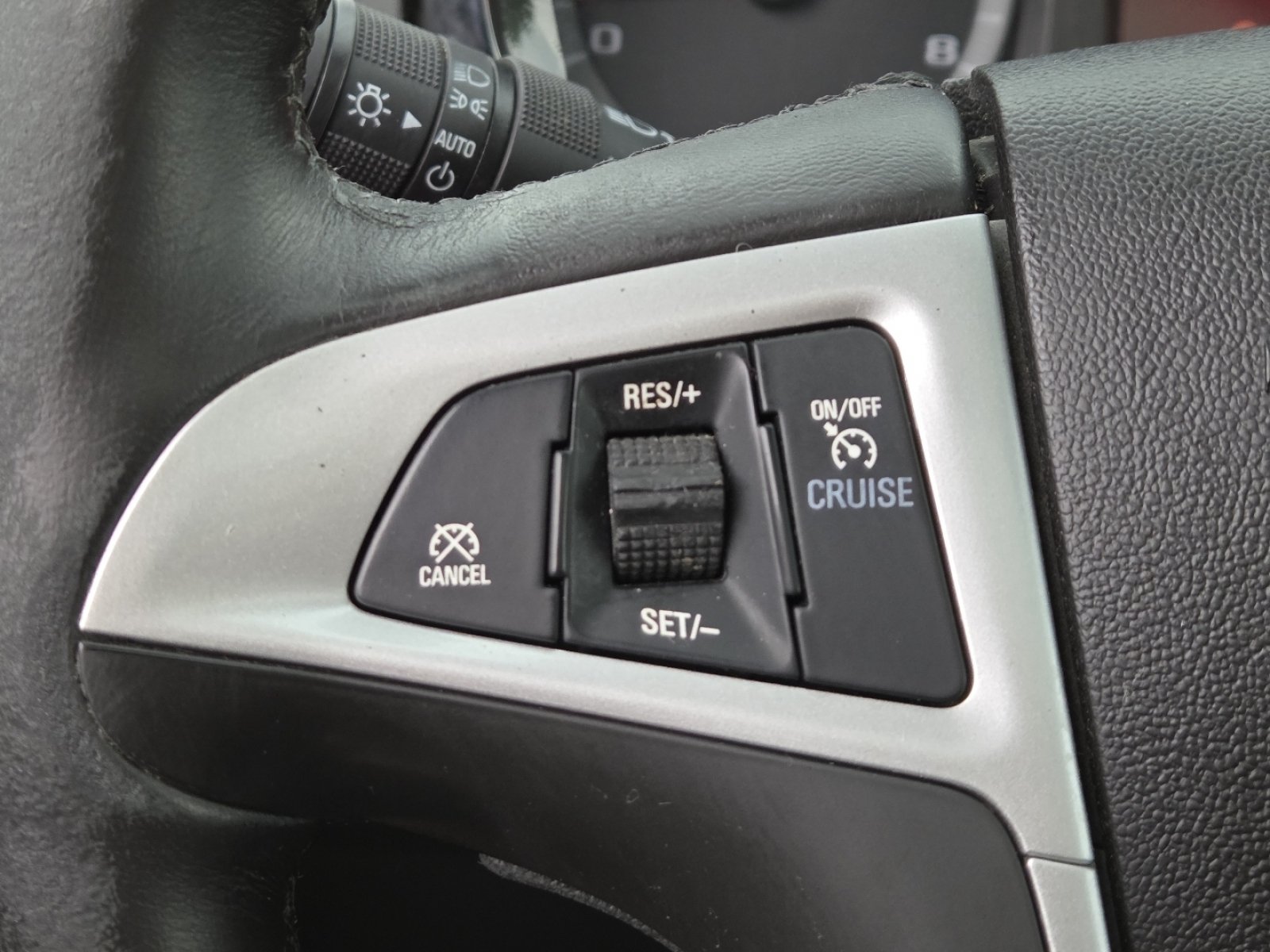 Used 2013 GMC Terrain SLT AWD/4WD image 8