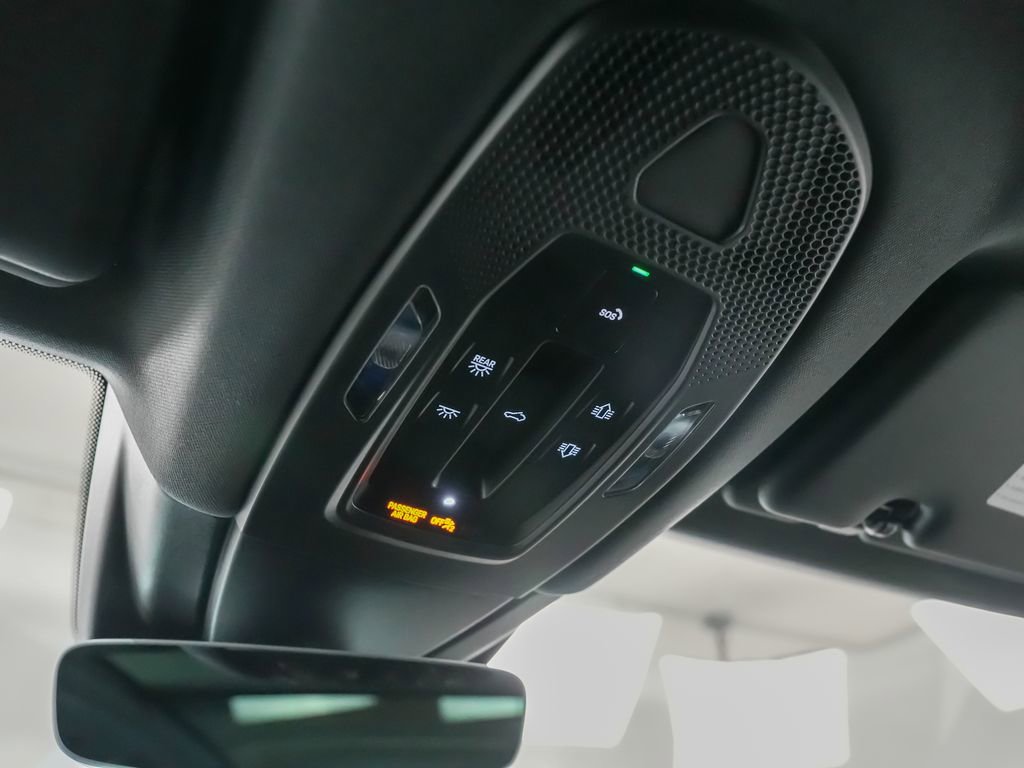 New 2026 Porsche Cayenne image 28