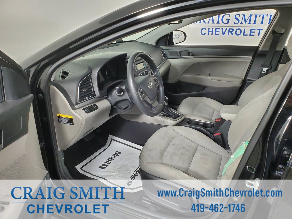 Used 2017 Hyundai Elantra SE w/ Cargo Package image 27