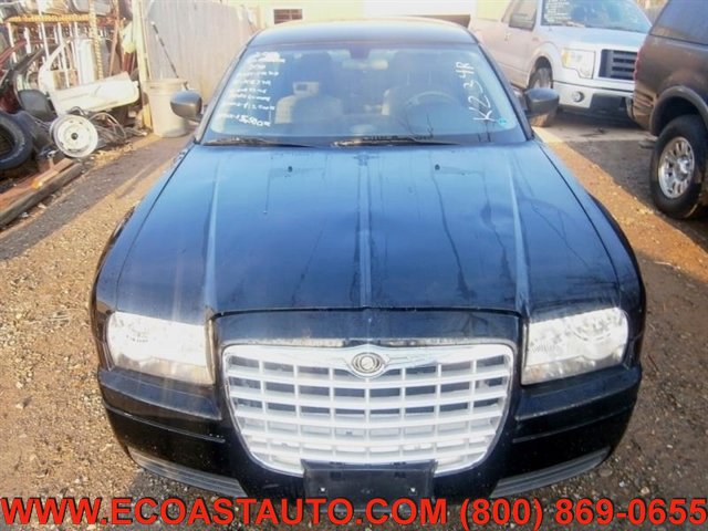 Used 2006 Chrysler 300 RWD image 4