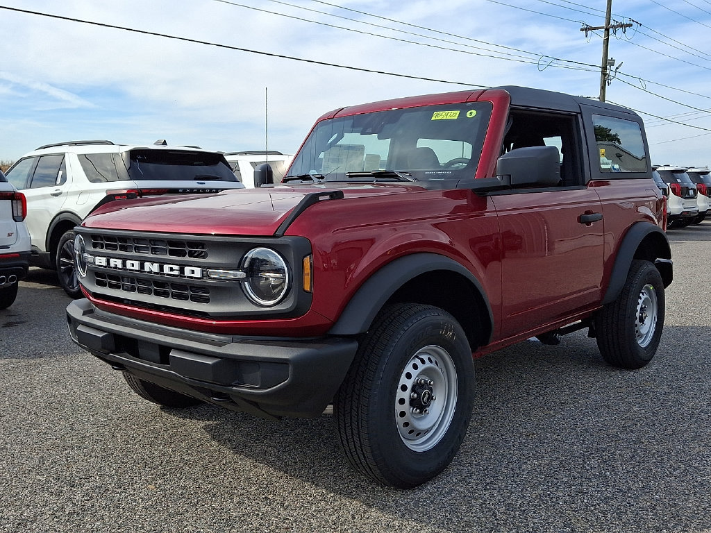 New 2026 Ford Bronco 2-Door AWD/4WD image 2
