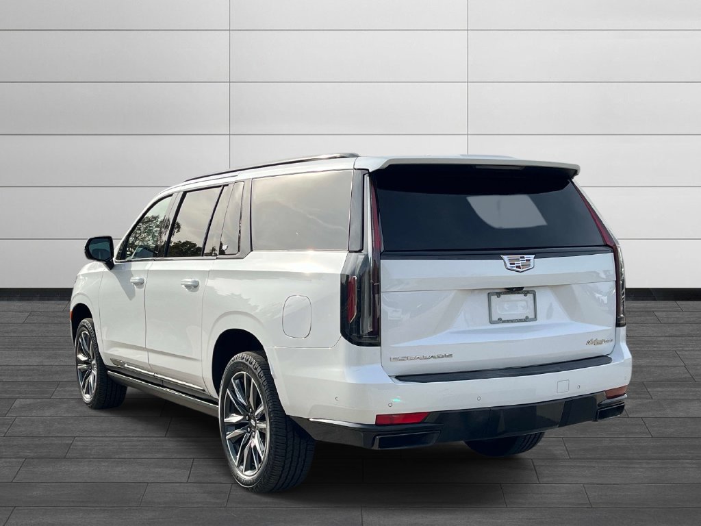 Used 2021 Cadillac Escalade ESV Sport Platinum AWD/4WD image 3