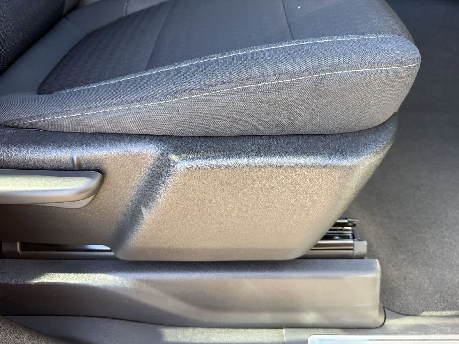 Used 2022 Chevrolet Silverado 1500 RST image 12