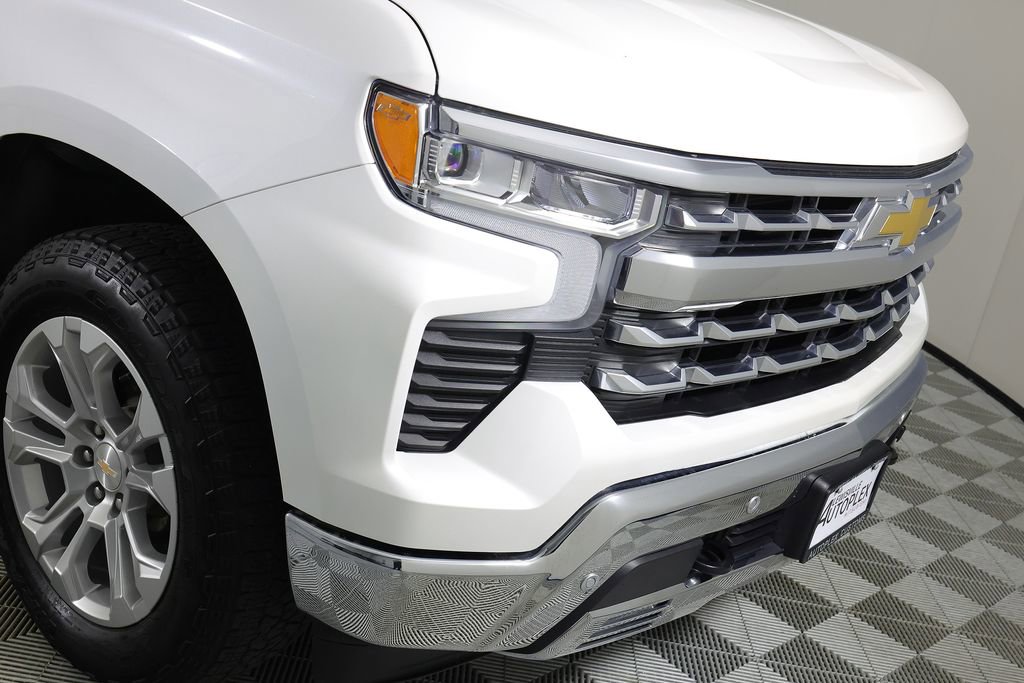 Used 2025 Chevrolet Silverado 1500 LTZ w/ Technology Package AWD/4WD image 43