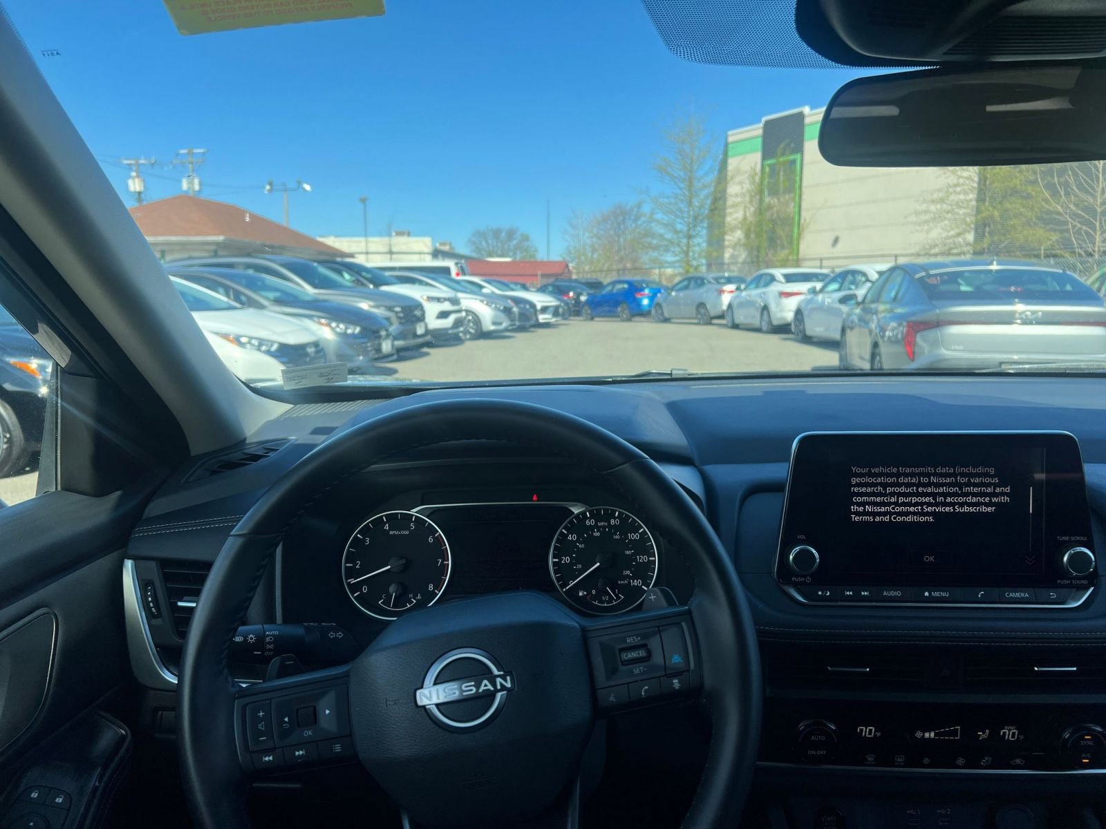 Used 2025 Nissan Rogue SV image 35