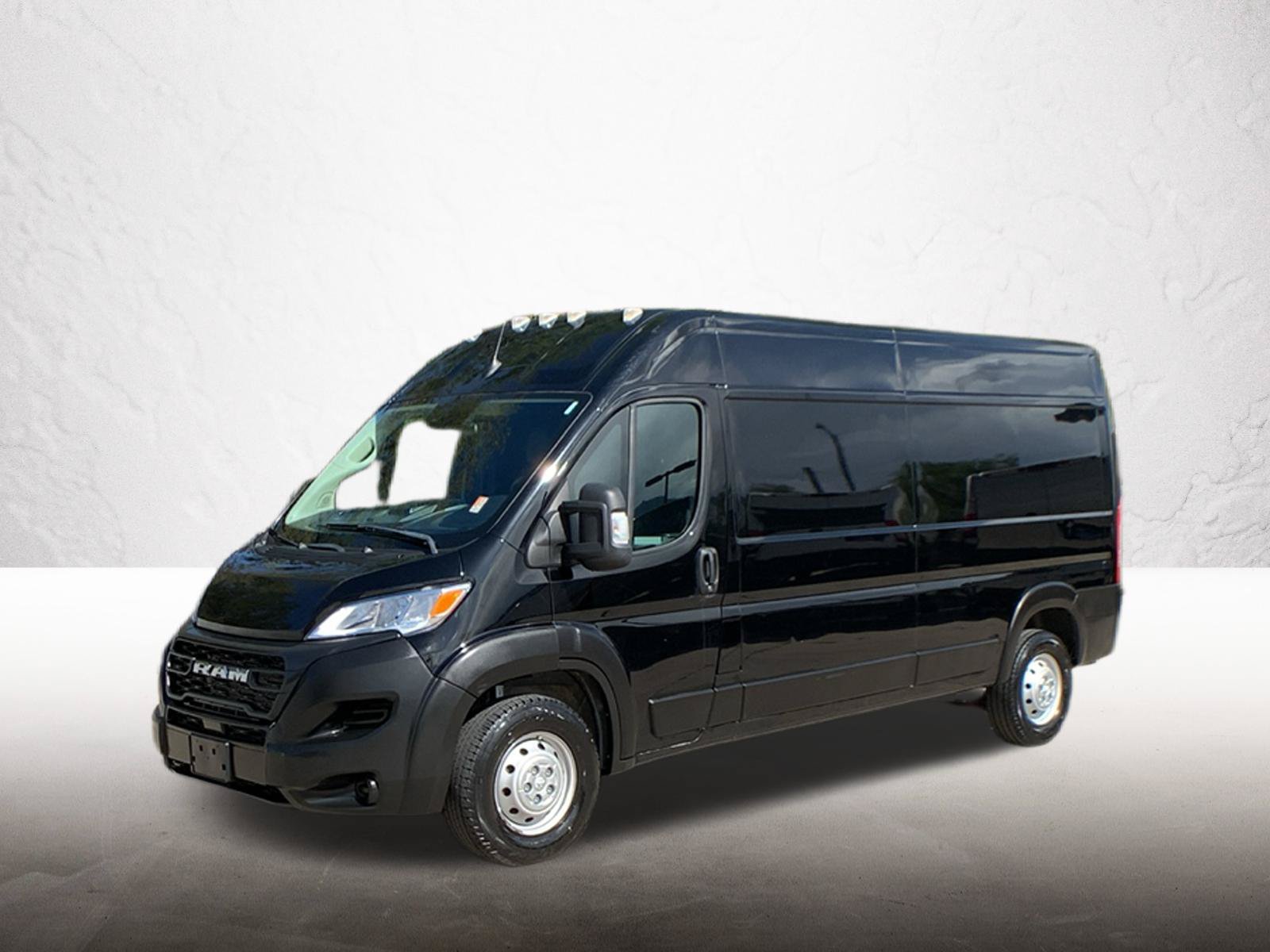 Used 2023 RAM ProMaster 2500 FWD image 1