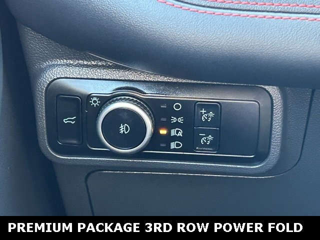 Used 2025 Ford Explorer ST-Line w/ Premium Package image 21