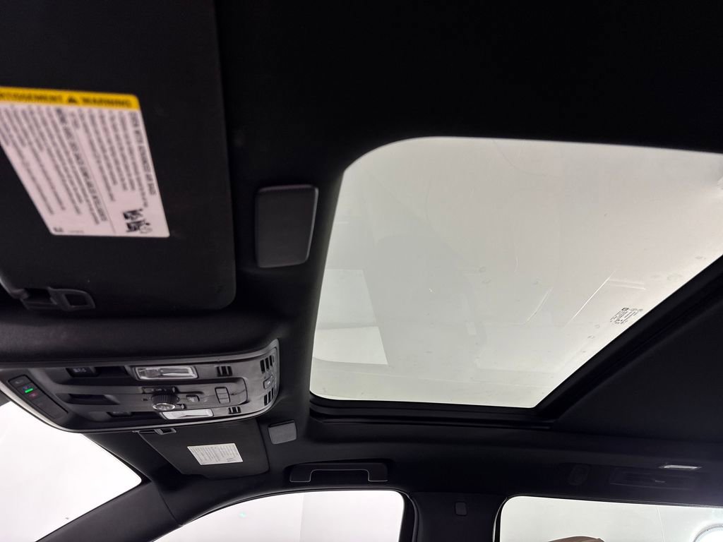 Used 2023 Cadillac Escalade ESV Premium Luxury image 27