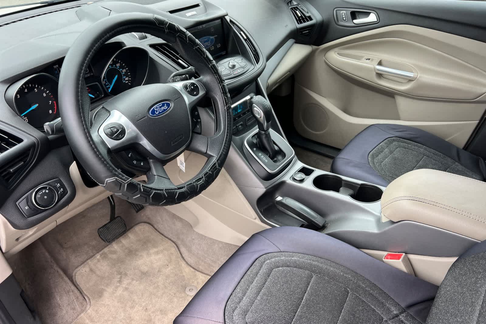 Used 2014 Ford Escape SE w/ Equipment Group 201A FWD image 9