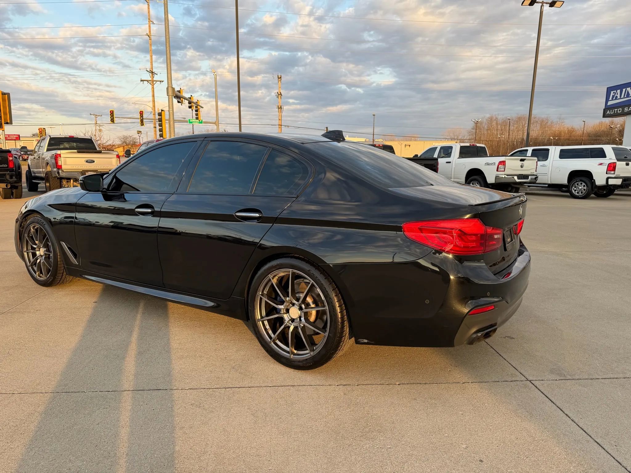 Used 2018 BMW M550i xDrive M550i xDrive Sedan 4D w/ Driving Assistance Package image 10