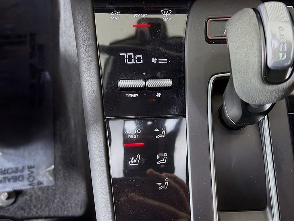 Used 2024 Porsche Macan GTS image 35