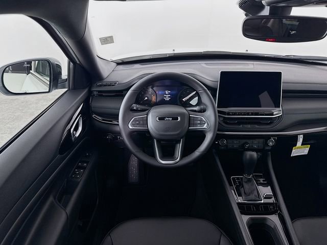 New 2026 Jeep Compass Latitude image 22