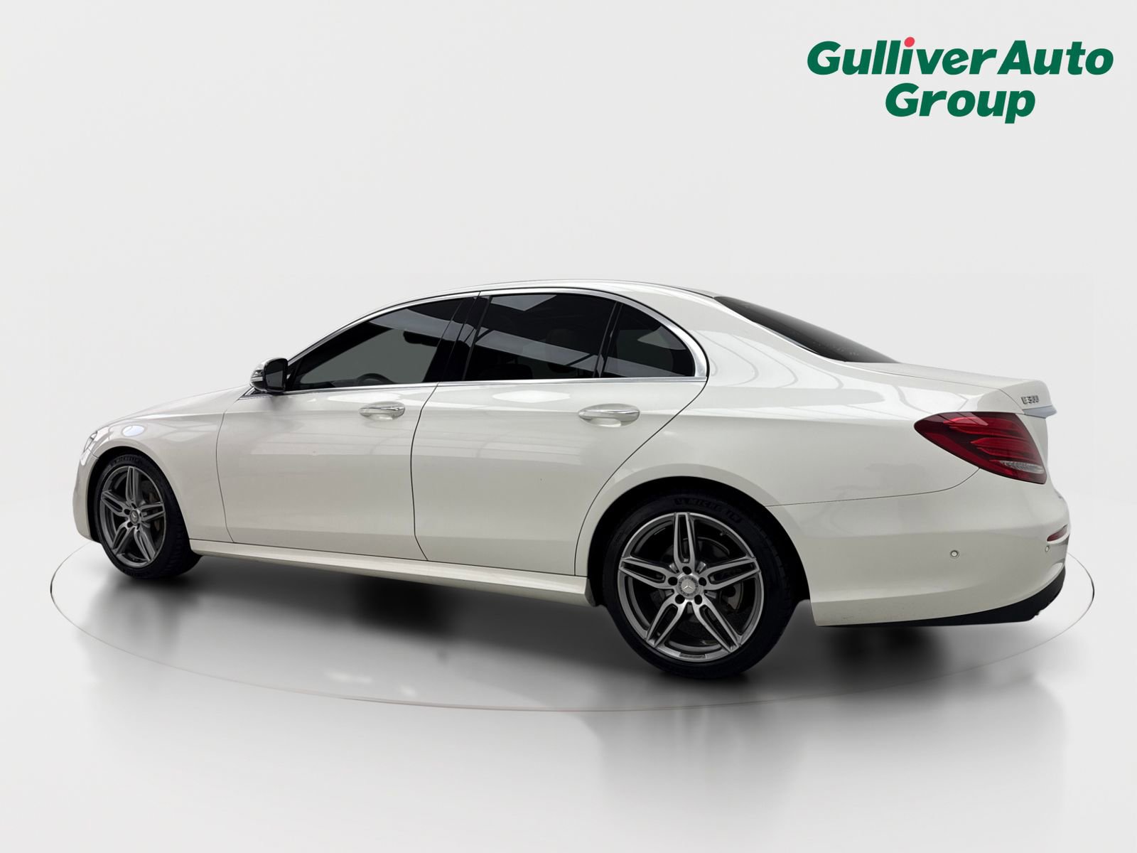 Used 2017 Mercedes-Benz E 300 image 4