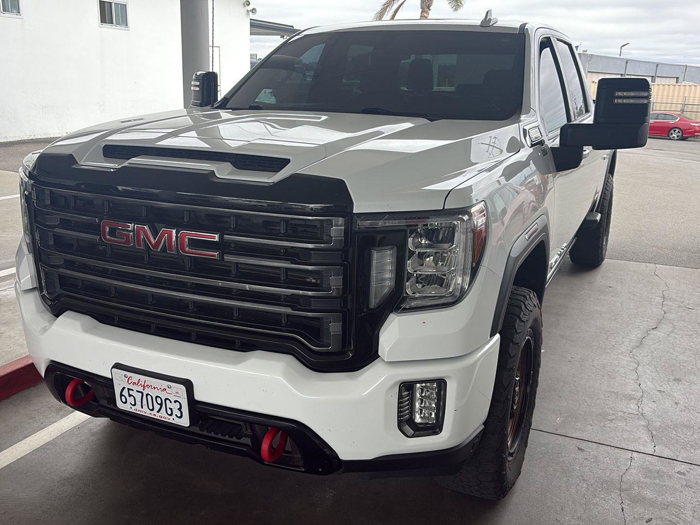 Used 2021 GMC Sierra 2500 AT4 AWD/4WD image 2