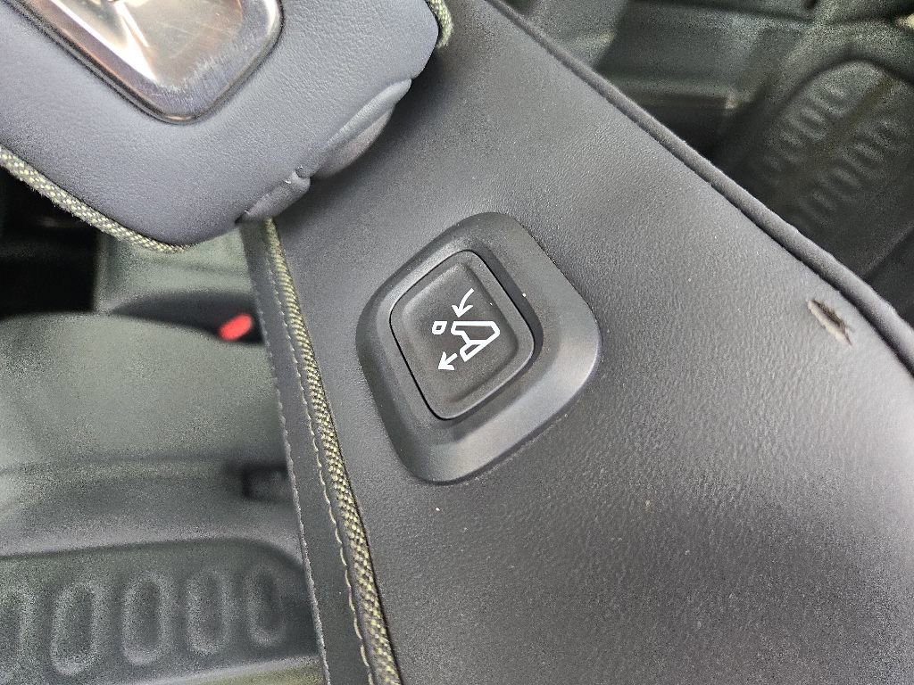 Used 2022 Rivian R1S Launch Edition AWD/4WD image 42