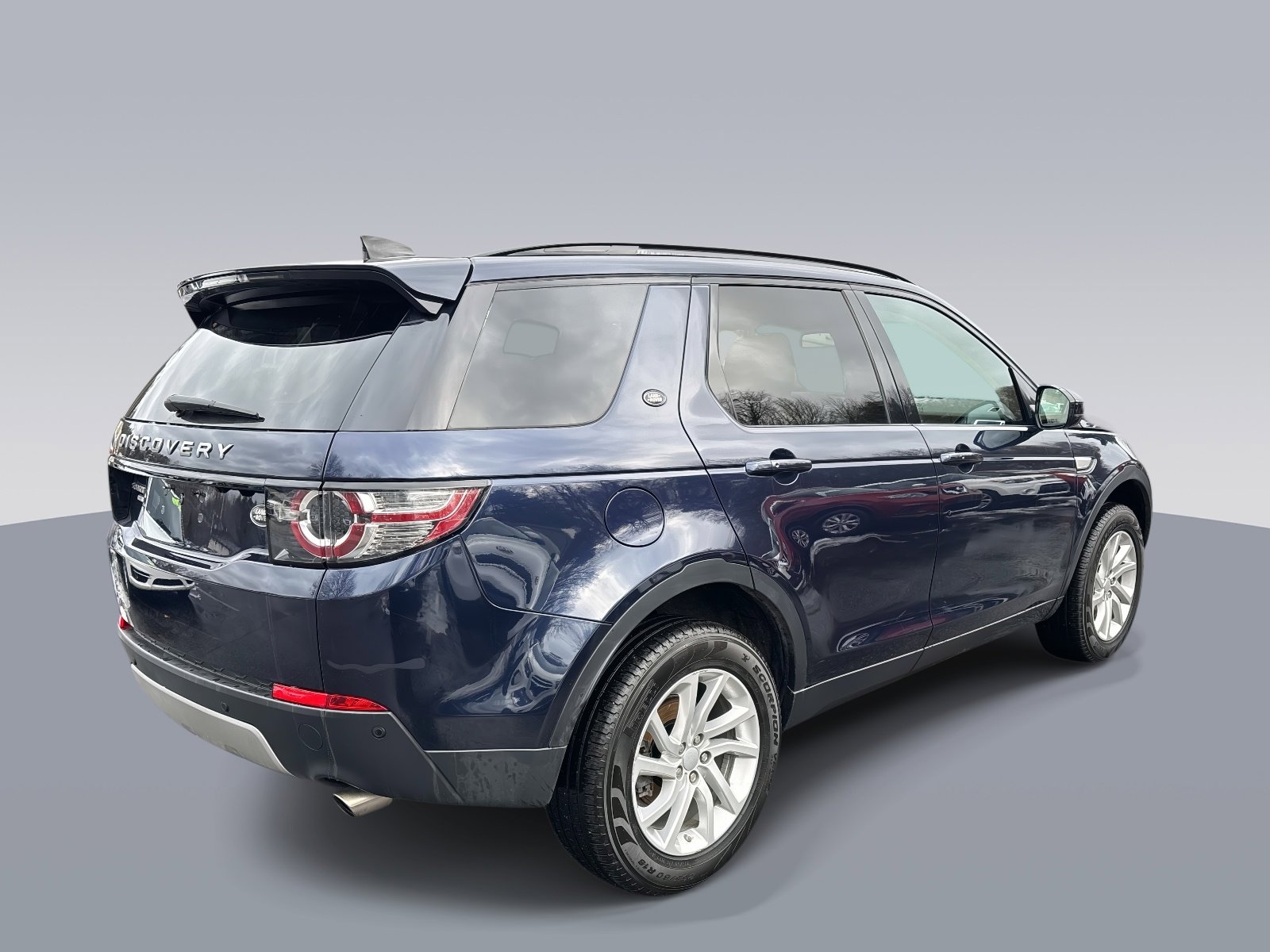 Used 2019 Land Rover Discovery Sport HSE image 4
