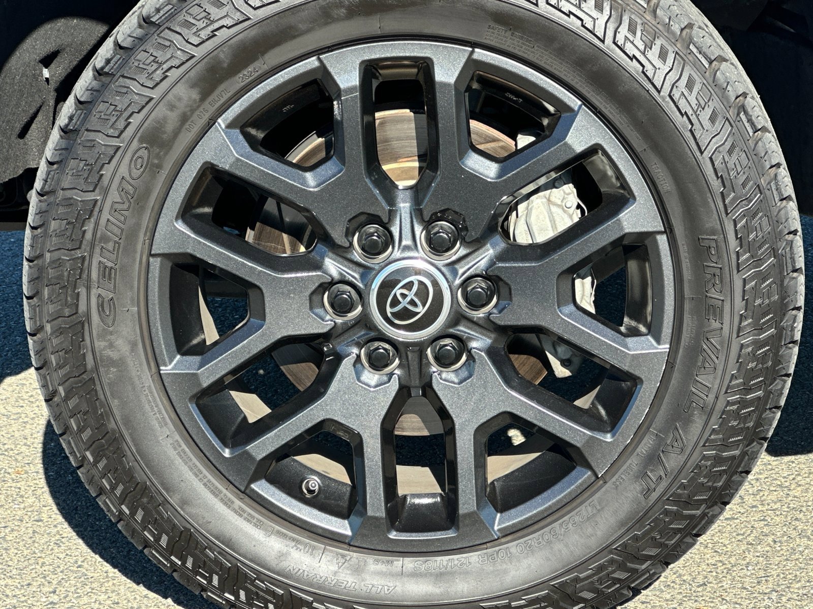 Used 2024 Toyota Tundra Platinum image 31